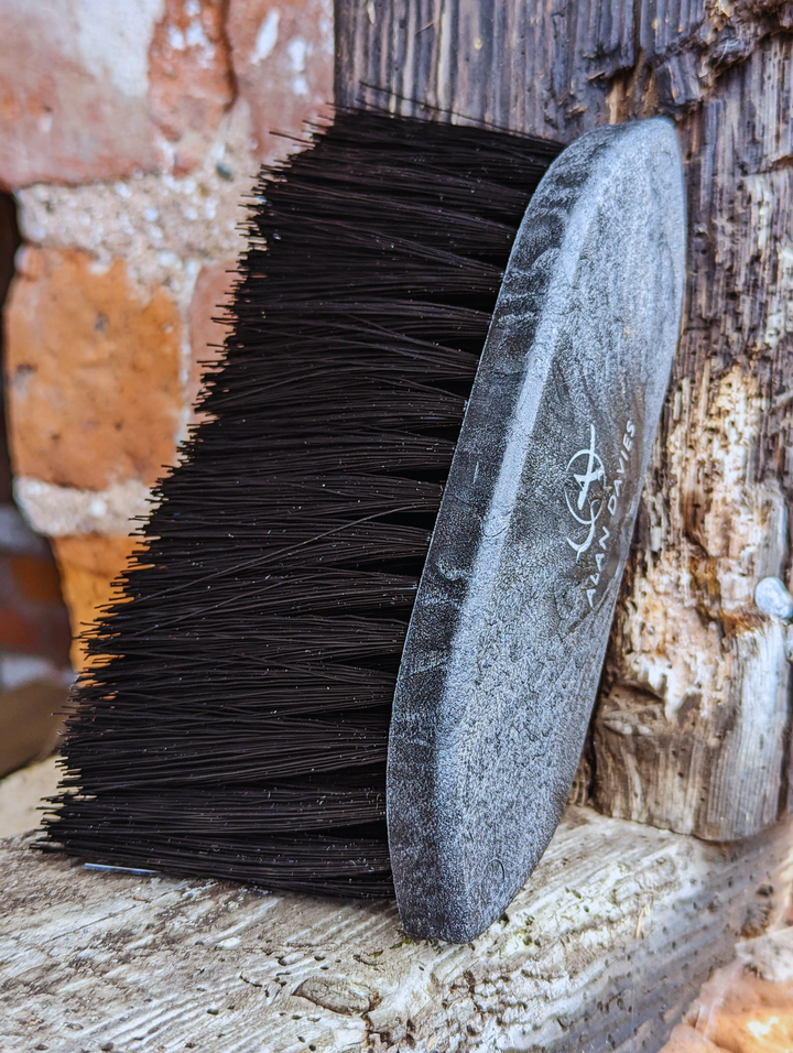 Alan Davies' Mountain & Moorland Must-have brushes